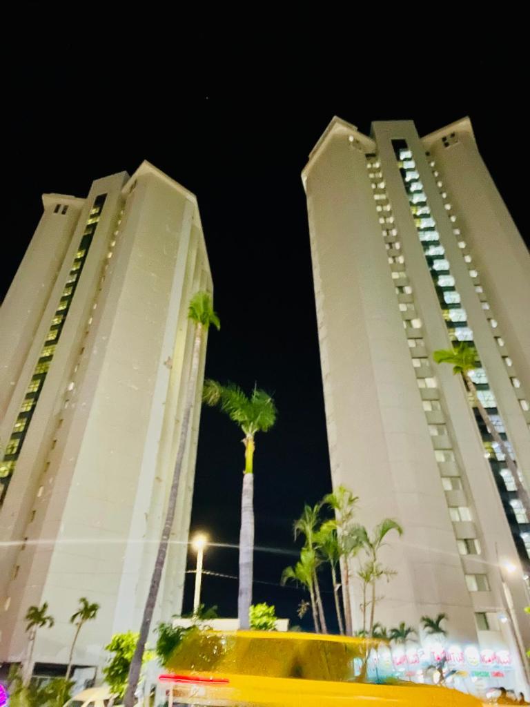 Hotel Torres Gemelas 2011 N photo 3
