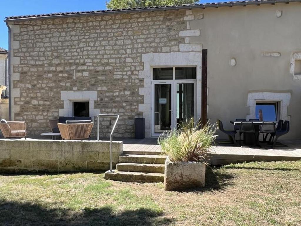 Gîte Saint-Yrieix-sur-Charente, 3 pièces, 6 personnes - FR-1-653-250 photo 4