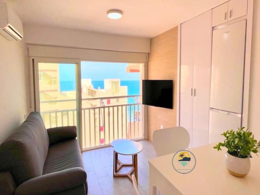Modern studio apartment at Monaco,La Manga photo 1