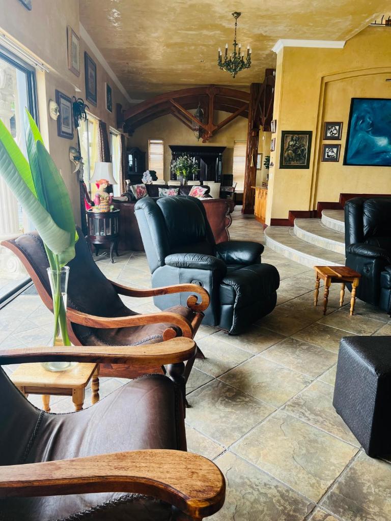 Beachfront House photo 4