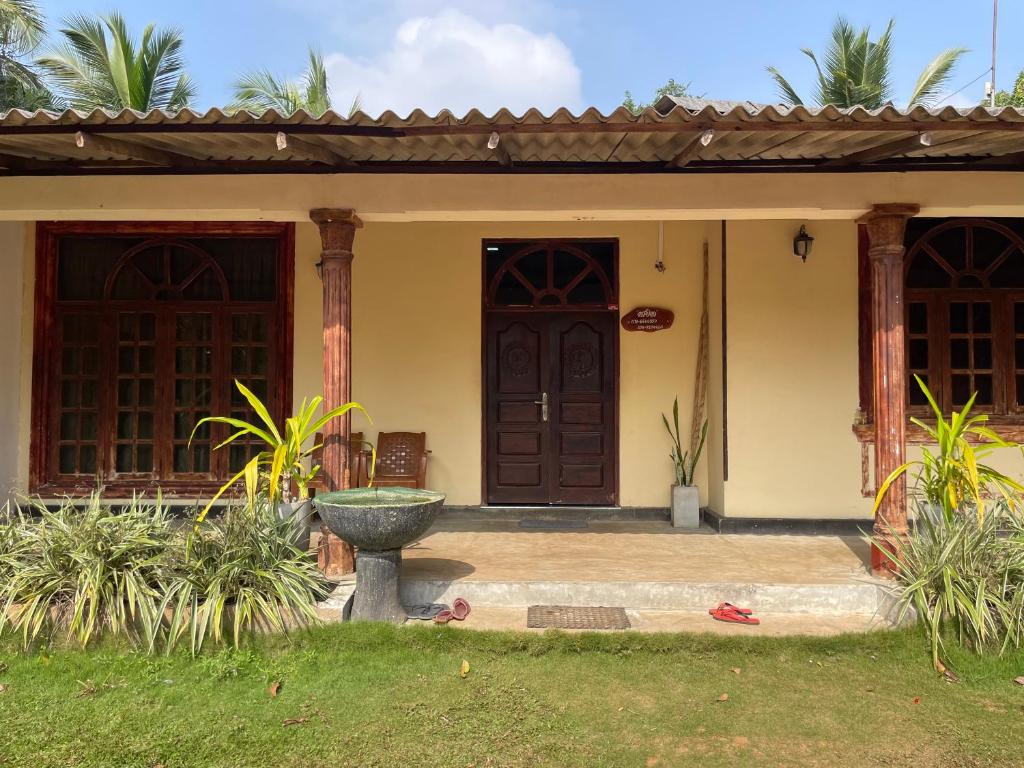 Bhawana Canal View Resort