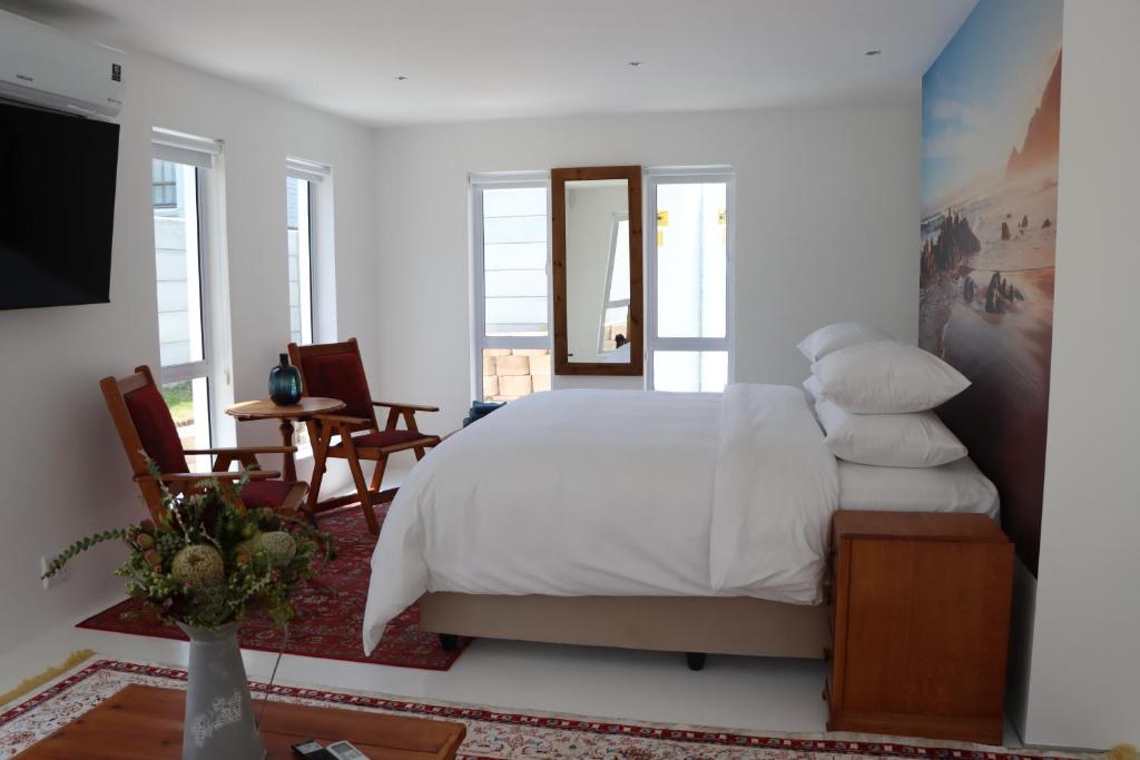 Nivenia Beach House photo 4