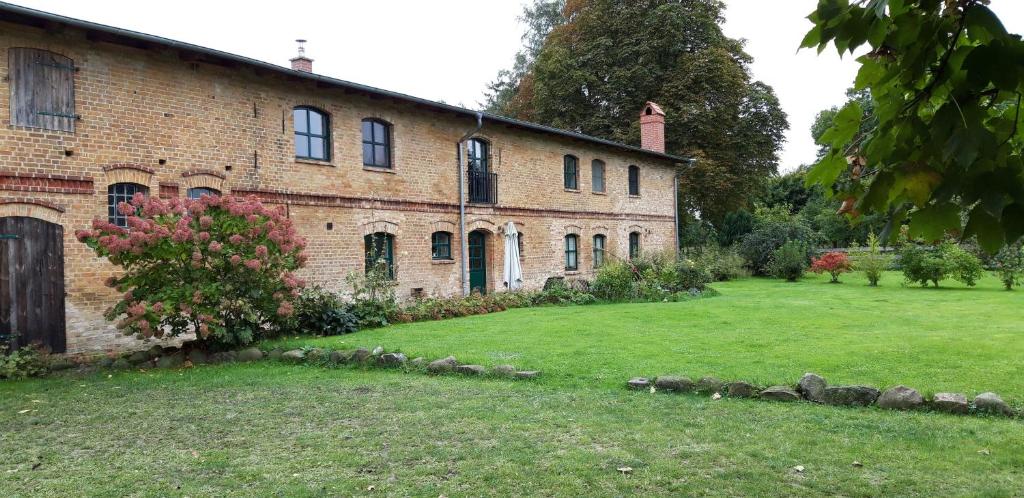 75qm-grosse-Ferienwohnung-am-Naturschutzgebiet-15-PKW-Min-zum-Strand-Stettiner-Haff