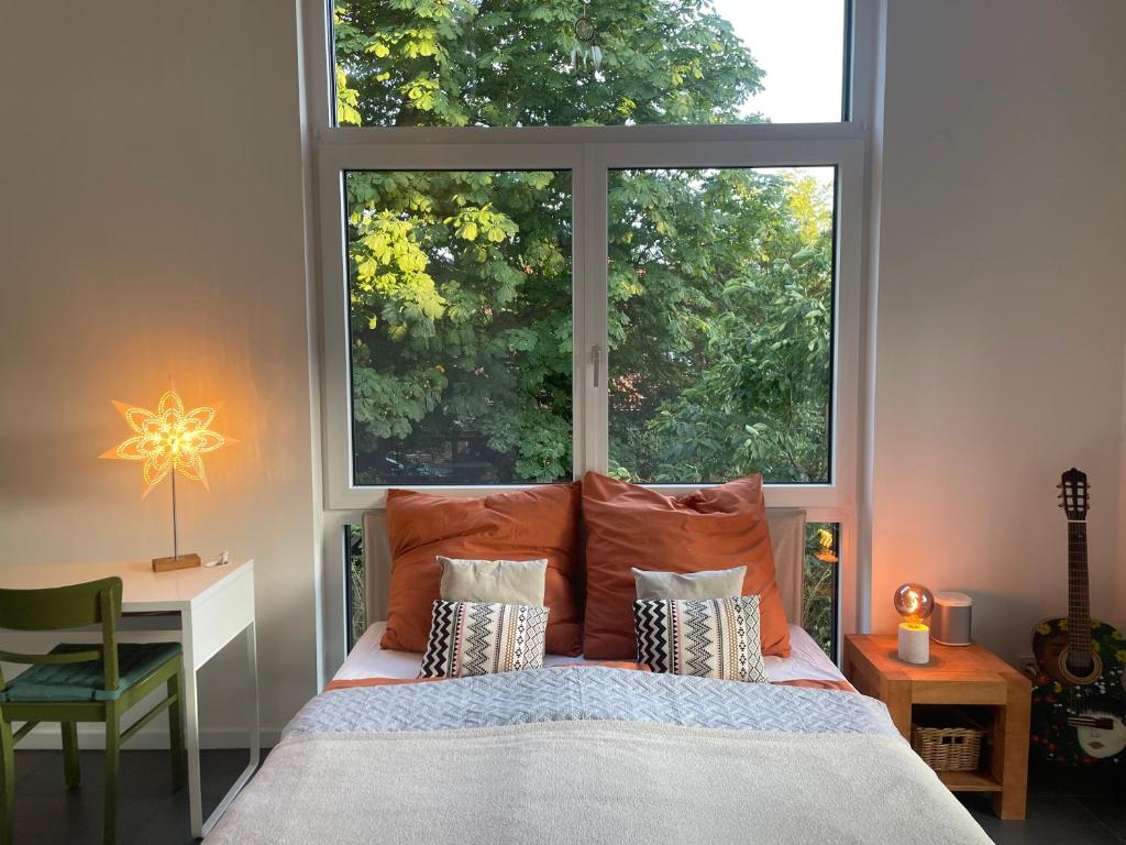 Quiet, Central House (150sqm) with Garden & Sauna photo 1