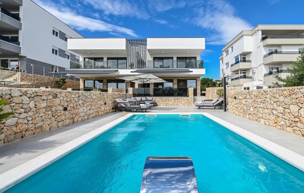 4 Bedroom Cozy Home In Novalja photo 1