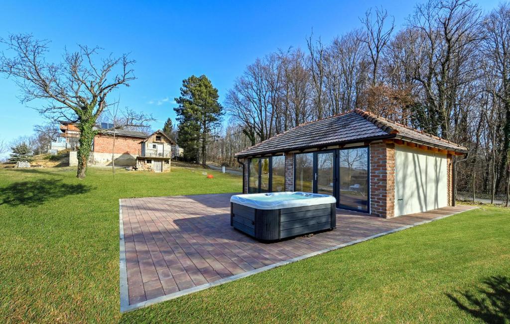 Beautiful Home In Donja Poljana With Wi-fi