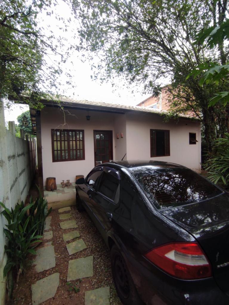Casa 2 qtos, sendo suíte com cama Queen ar condicionado