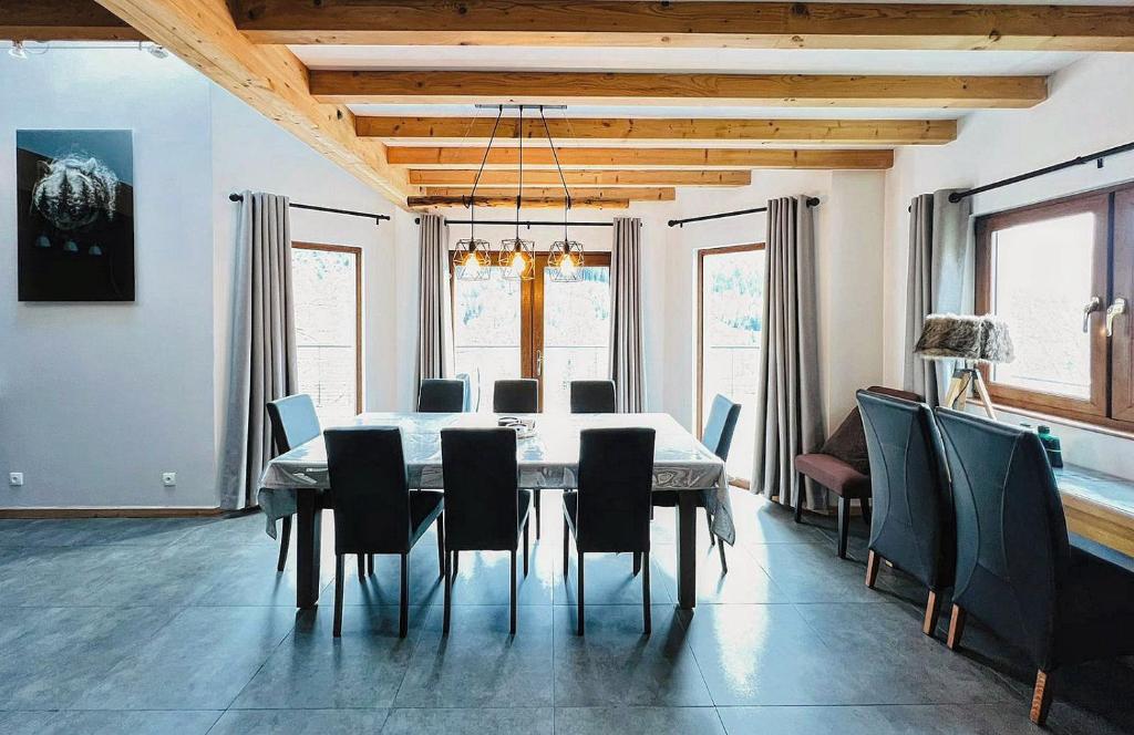 Chalet Les 2 Sapins - Haut Standing 10 personnes - Lits faits, Serviettes et ménage inclus photo 1