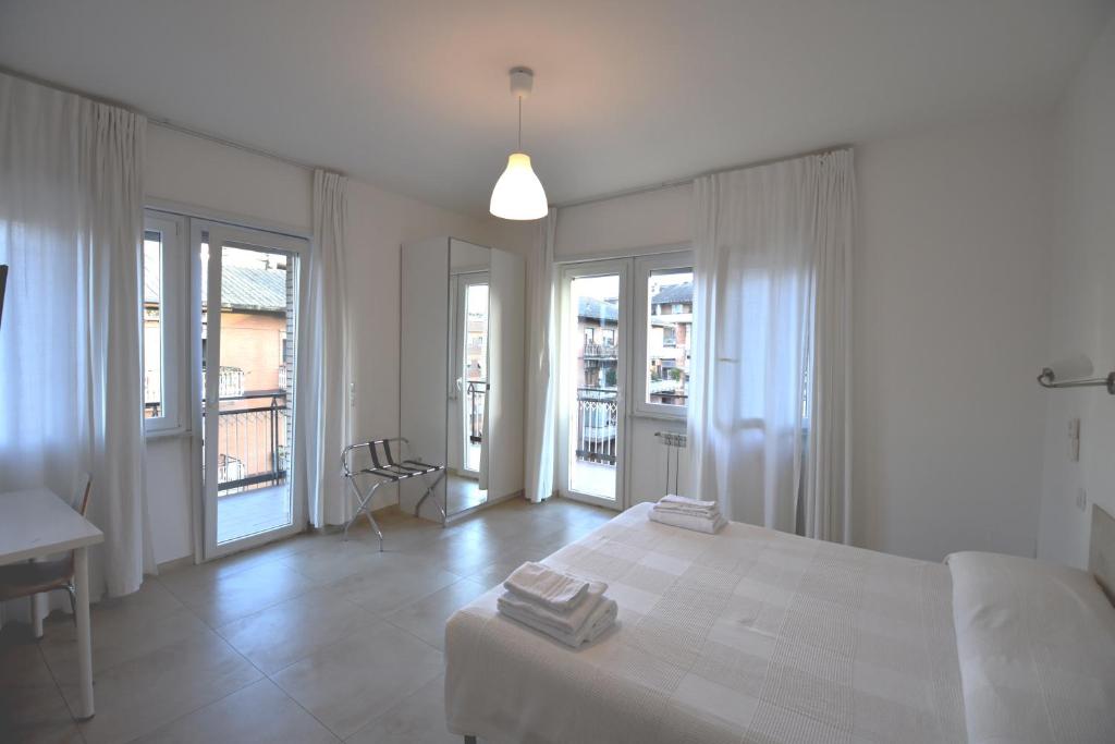 Guesthouse Vassallo Uno Room Type - Double or Twin Room with Balcony Guesthouse Vassallo Uno Room Type - Double or Twin Room with Balcony