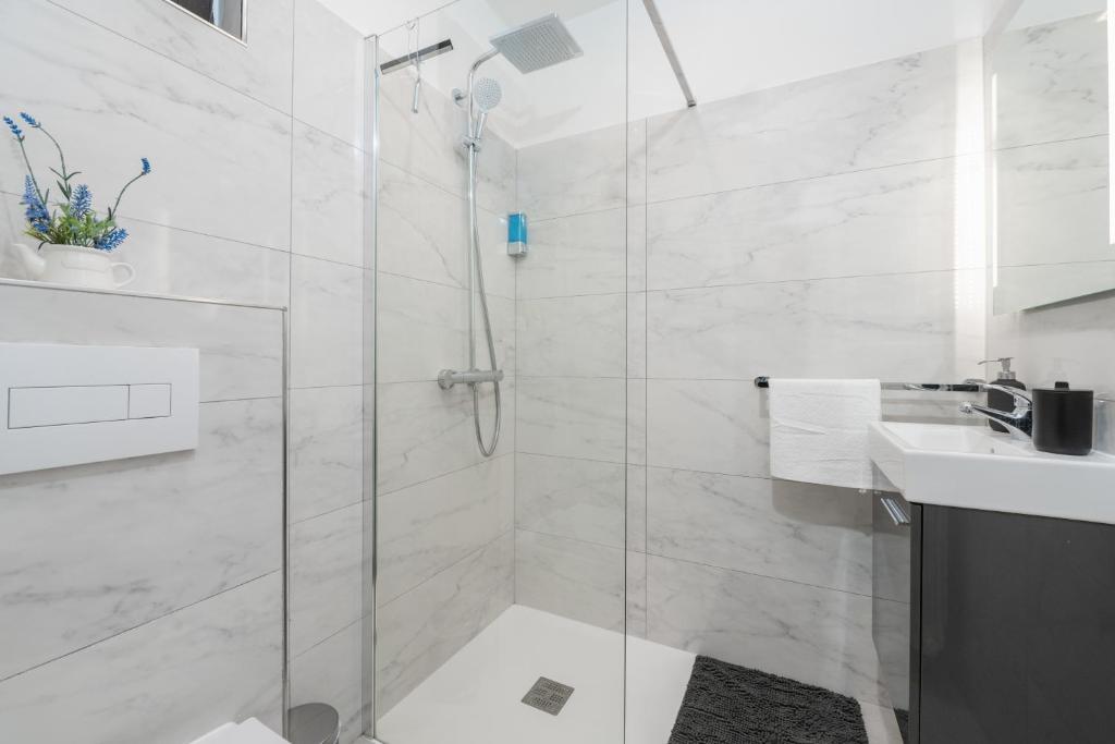 Luxury Seaview Apartment photo 2