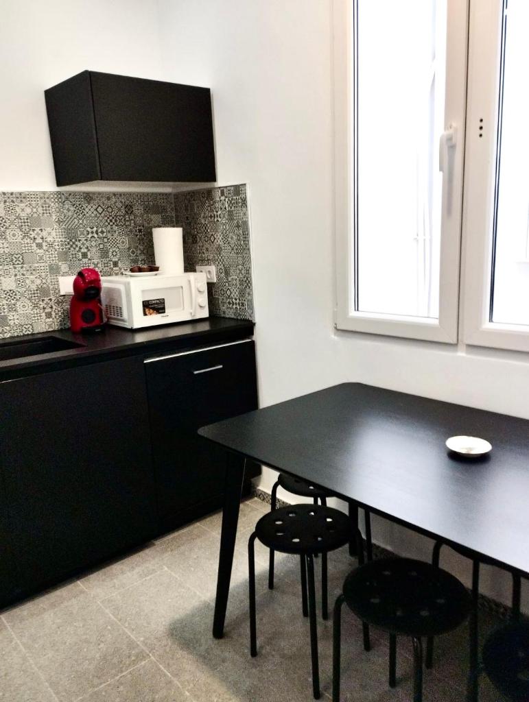 Soho Boho Apartments - with sunny rooftop terrace and fiber optic internet photo 1