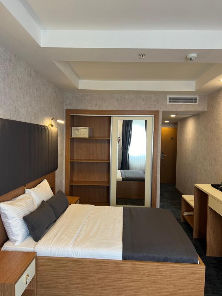 E5 PARK OTEL photo 2