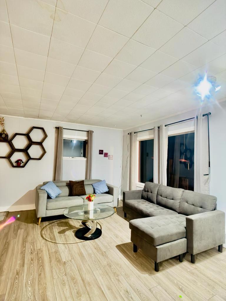 3 BHK House in Cultus Lake photo 2