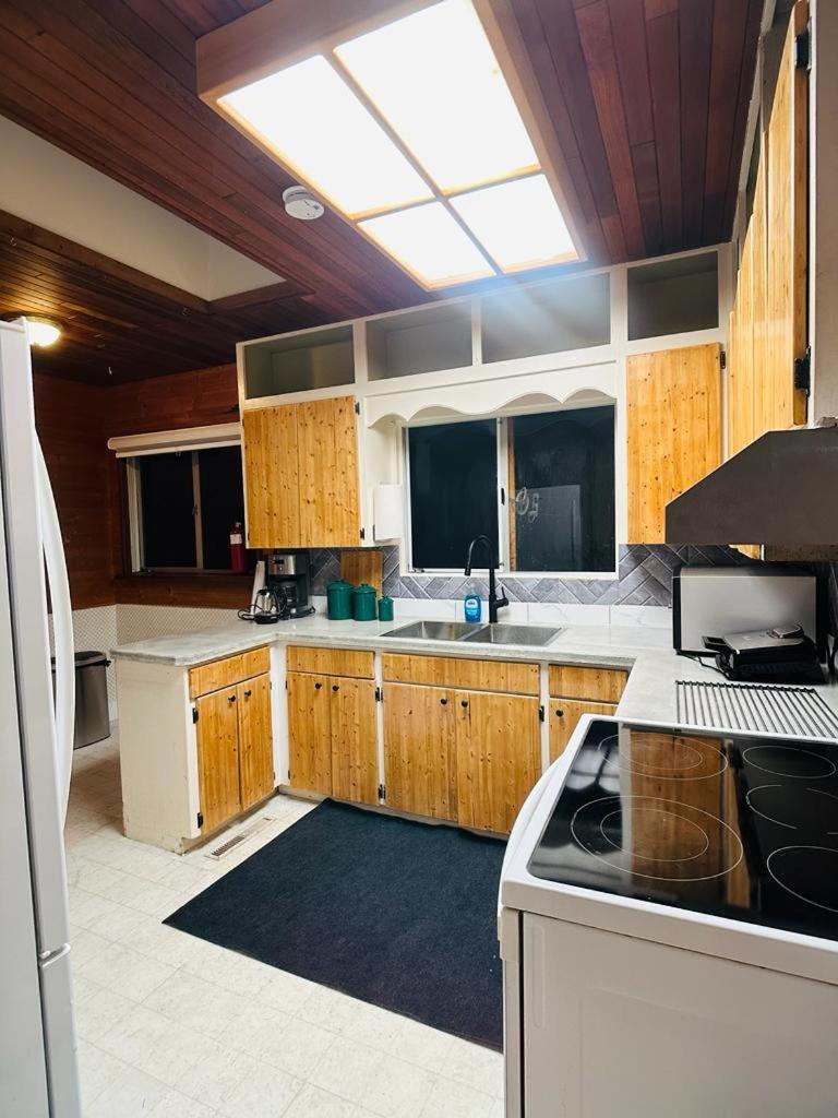 3 BHK House in Cultus Lake photo 3