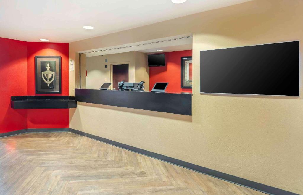 Extended Stay America Suites - Oakland - Emeryville photo 3