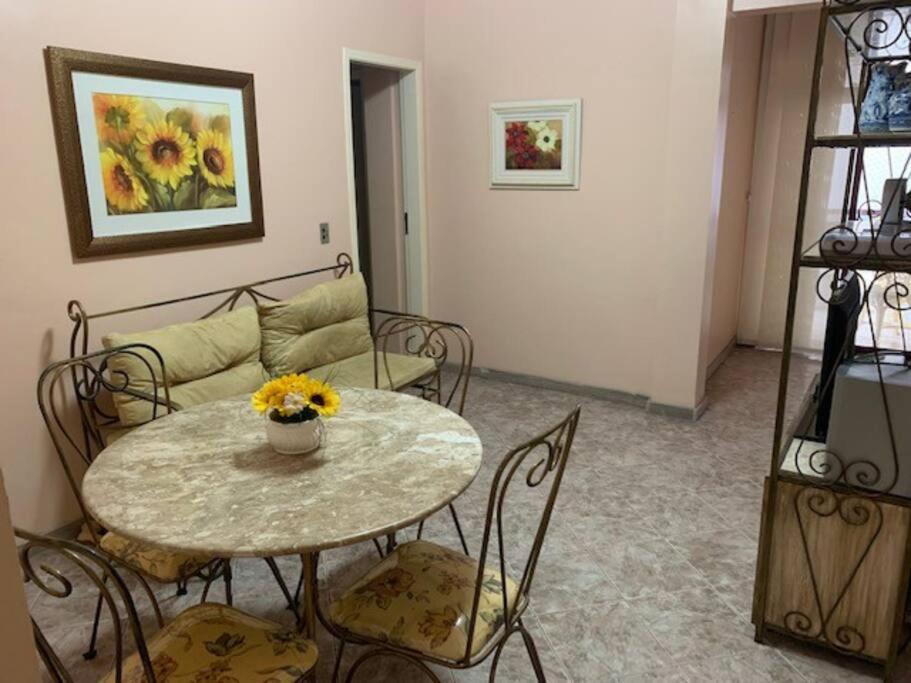Apartamento bem localizado