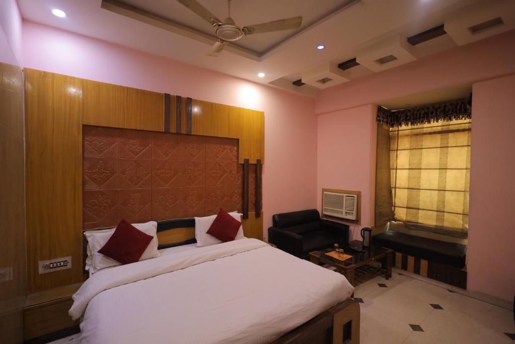 Hotel Vikram Palace photo 1
