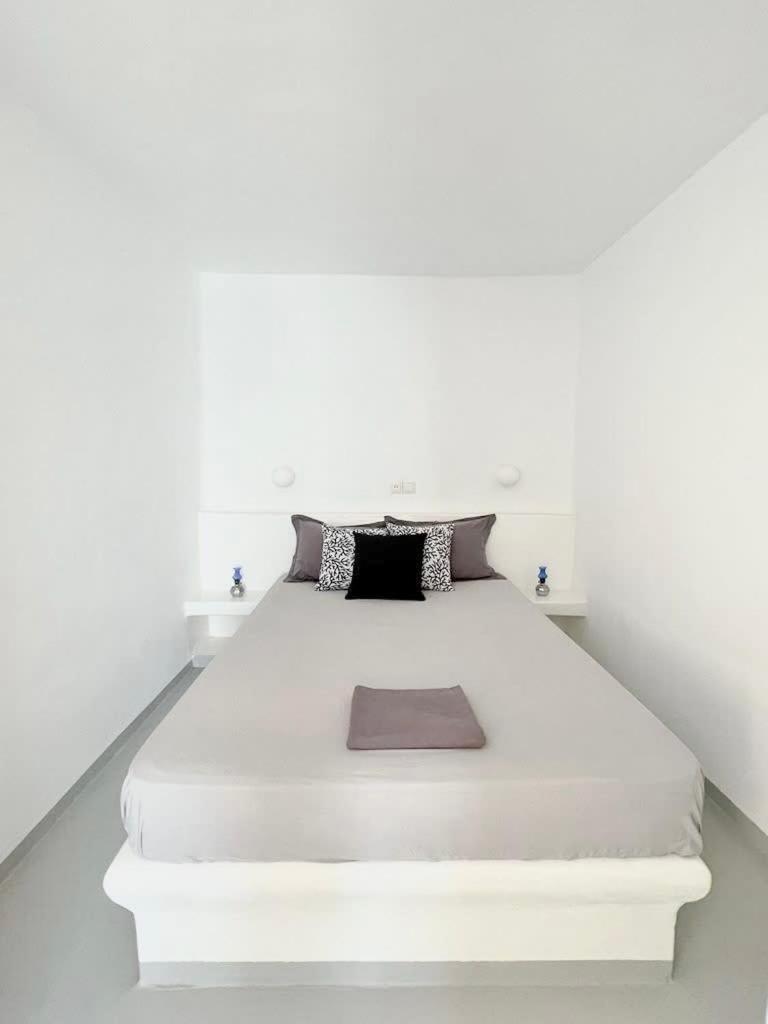 Mykonian Luxury Villa Azure w Sea View and Pool photo 1