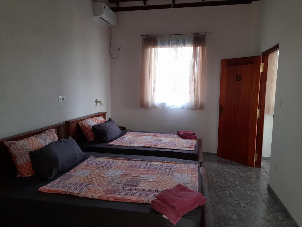 SLG Villa Hikkaduwa photo 3