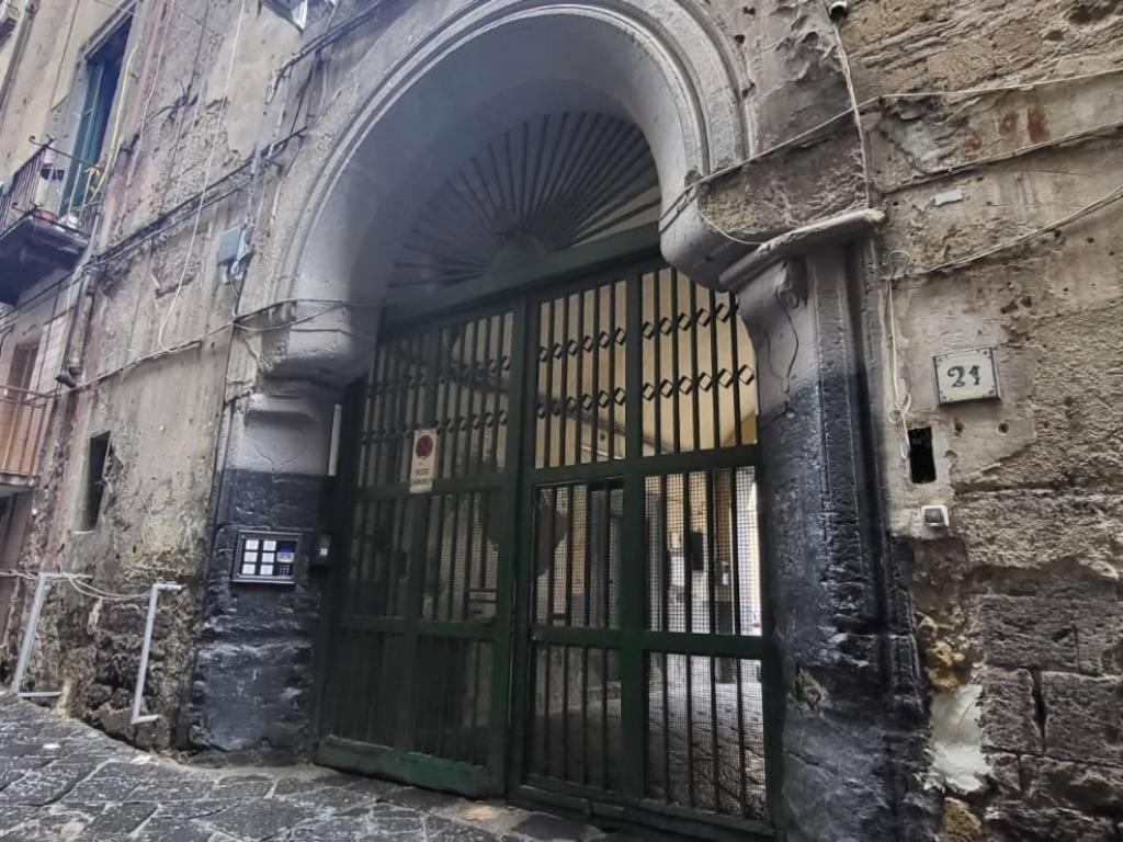 Appartamento centro storico Napoli, Naples