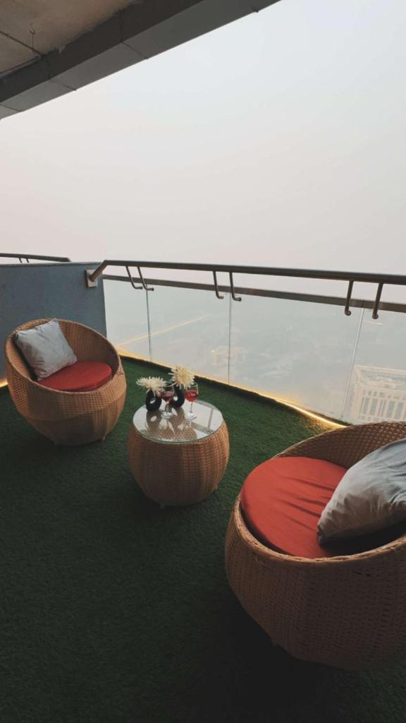 The Opulence Suite 41st Floor City View photo 3