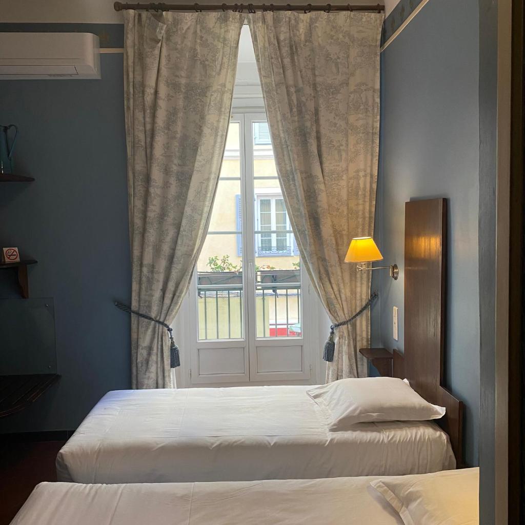 Hotel Central Bastia photo 2