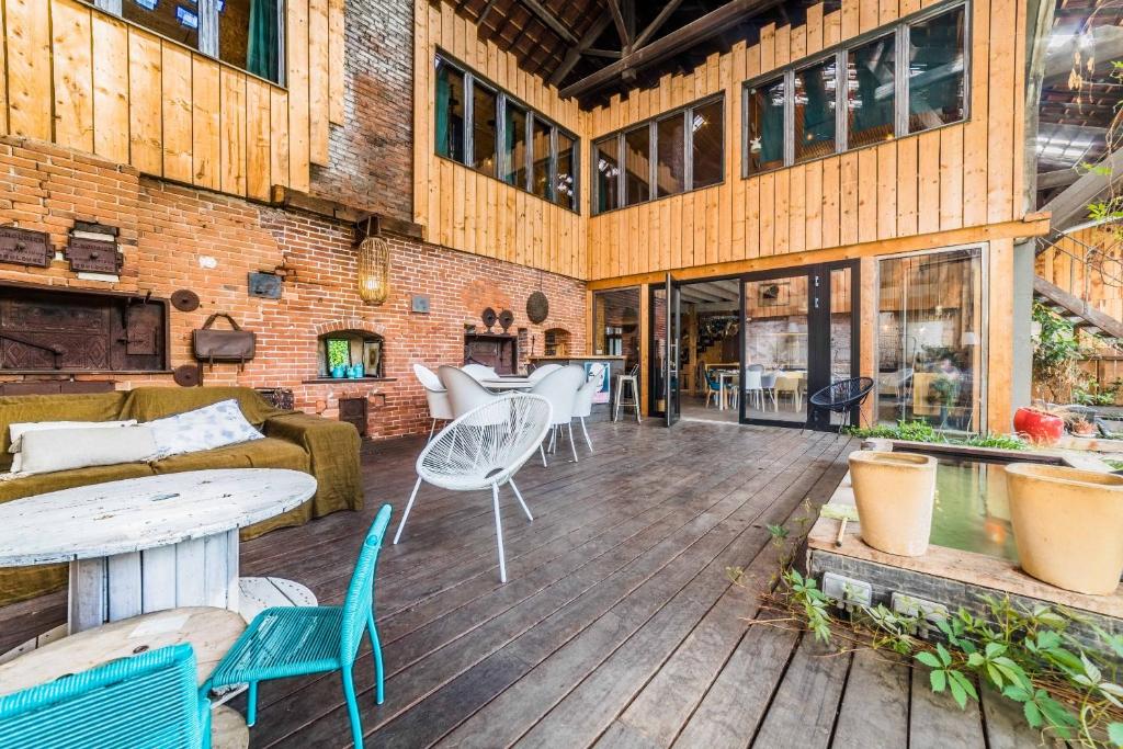 Loft Gaillard - atypique et spacieux - 11 pers photo 1