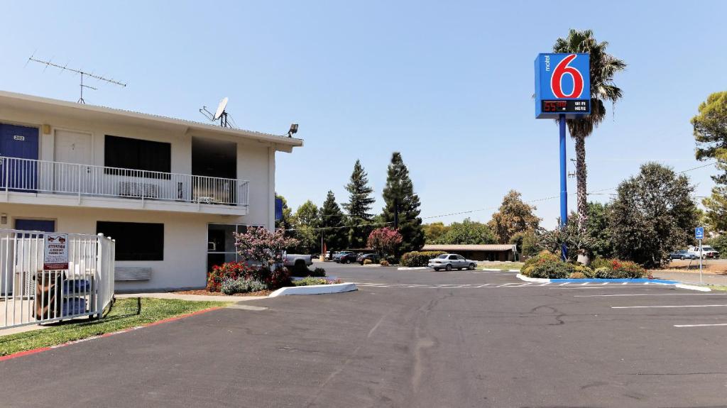 Motel 6-Chico, CA photo 1