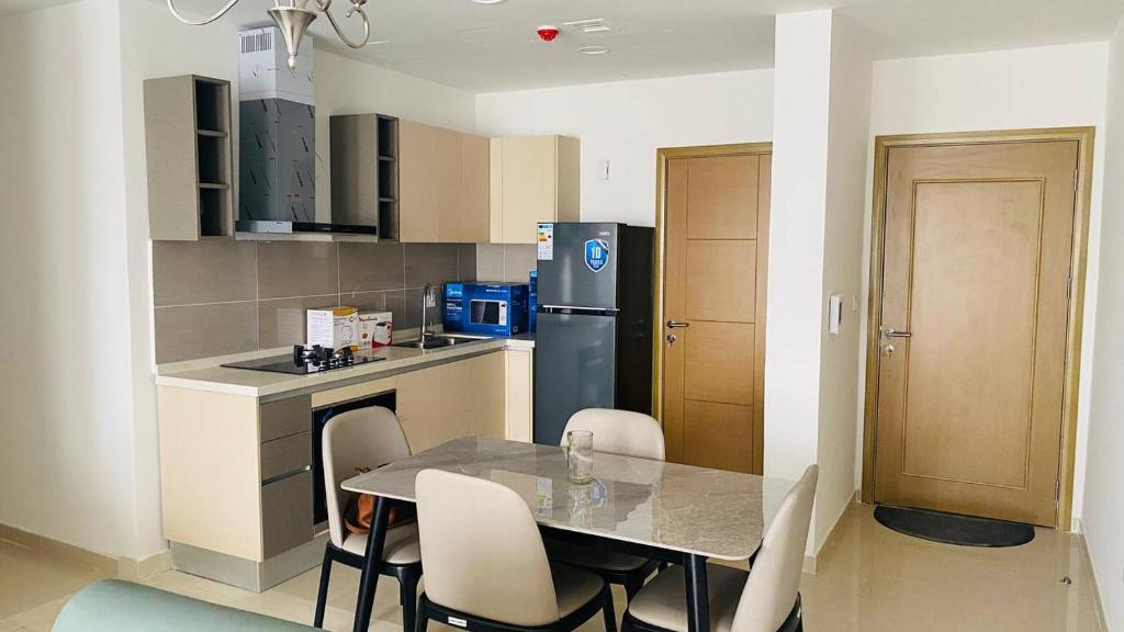 2 bedroom fully furnished apartment photo 2