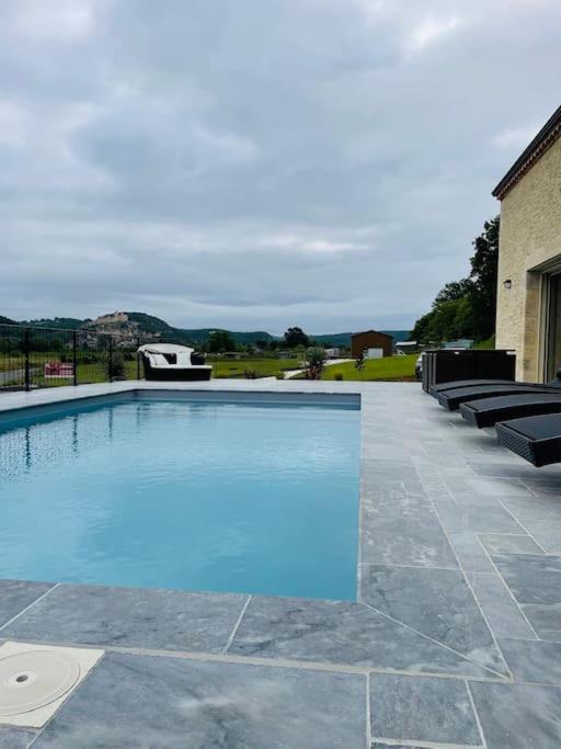 Villa* Piscine* Vue sur château de Beynac photo 2