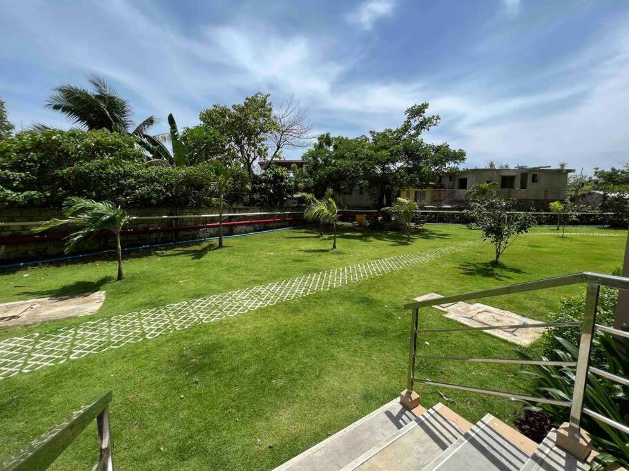 Affordable modern condo w/ Pool photo 3