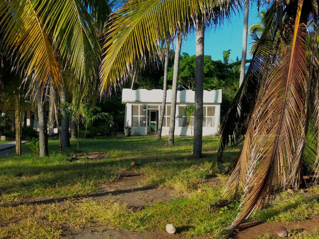 Sugarloaf Beach House & Surf Lodge photo 1
