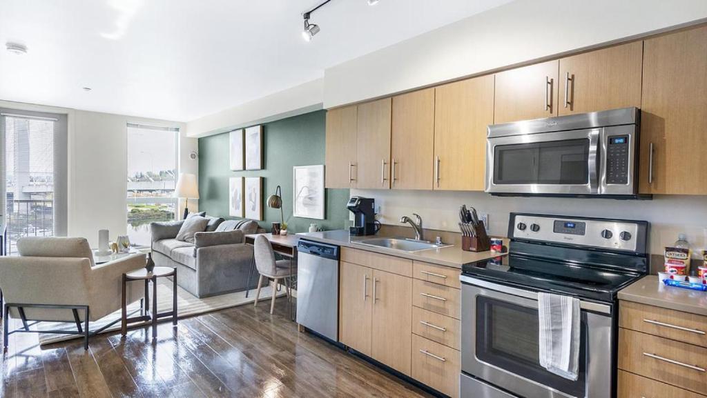 Landing Modern Apartment with Amazing Amenities (ID8925X56) photo 3