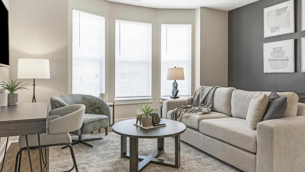 Landing - Modern Apartment with Amazing Amenities (ID7744X74) photo 2