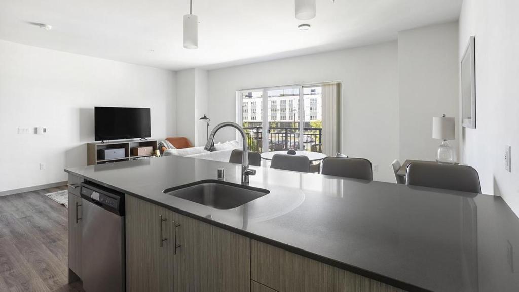Landing - Modern Apartment with Amazing Amenities (ID7323X33) photo 2