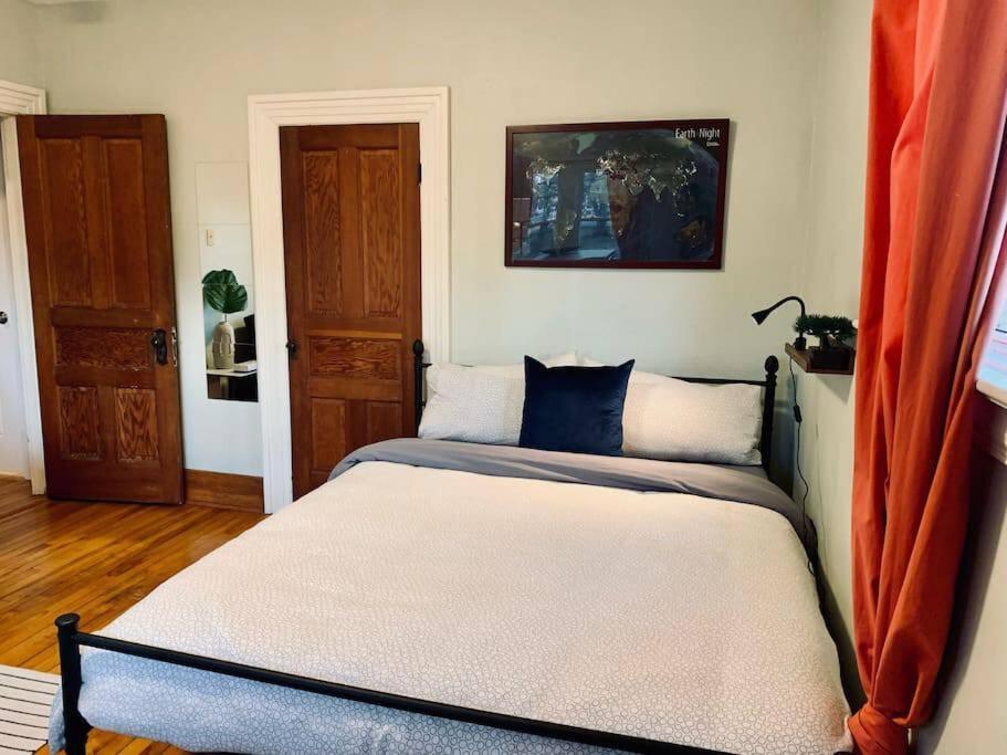 Lovely Apt #2 in Halifax