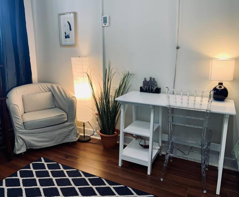 Downtown Studio with Patio photo 1