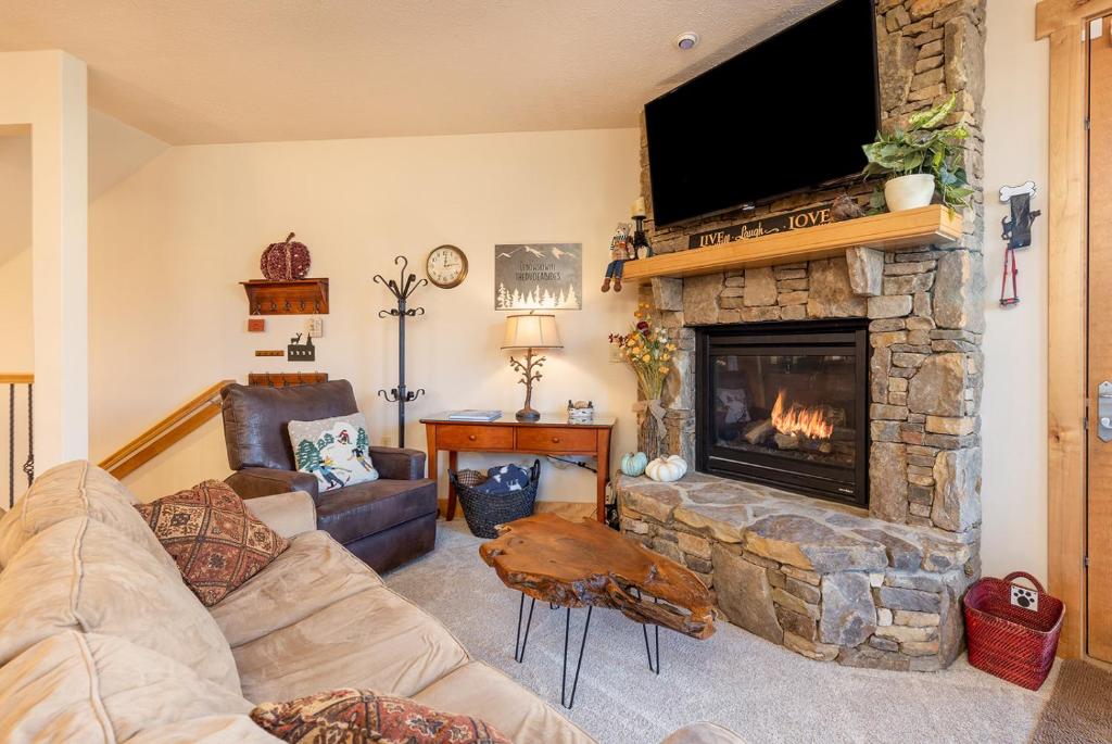 Southwinds Ultimate Slope Side Relaxation Spot image