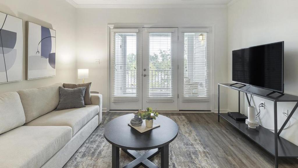 Landing - Modern Apartment with Amazing Amenities (ID1388X013) photo 2