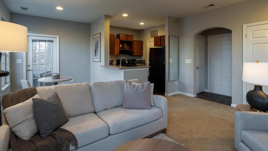 Landing - Modern Apartment with Amazing Amenities (ID8397X98) photo 1