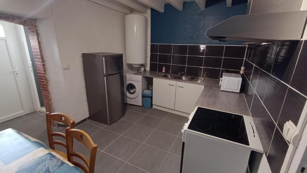 Charmante Maison de Village T3 Rénovée et son Jardin photo 4