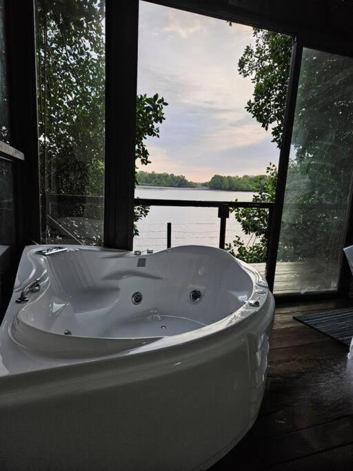 Willo's Treehouse photo 2