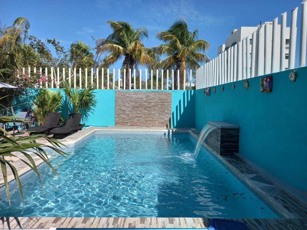 Cute Solar Panels house large pool with Waterfall km 8 photo 2
