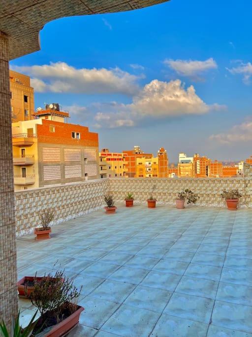 Luxury 5 star apartment with rooftop, security photo 1