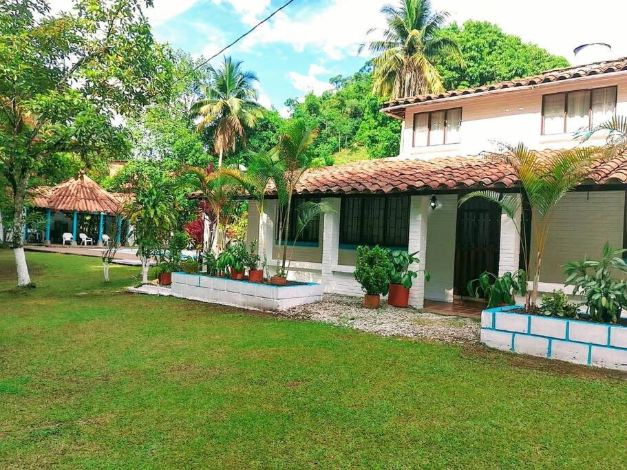 Hermosa Finca en Doradal photo 4