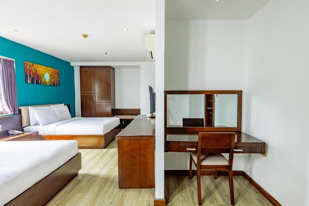 Golden Sun Apartment by New Sky Travel