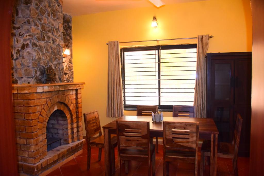 The Colonial Kaanchi House Mount Abu photo 4