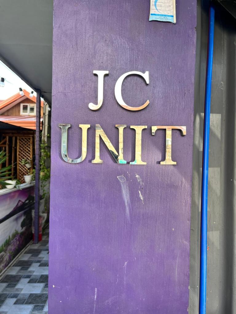 JC Unit #8, Villasis