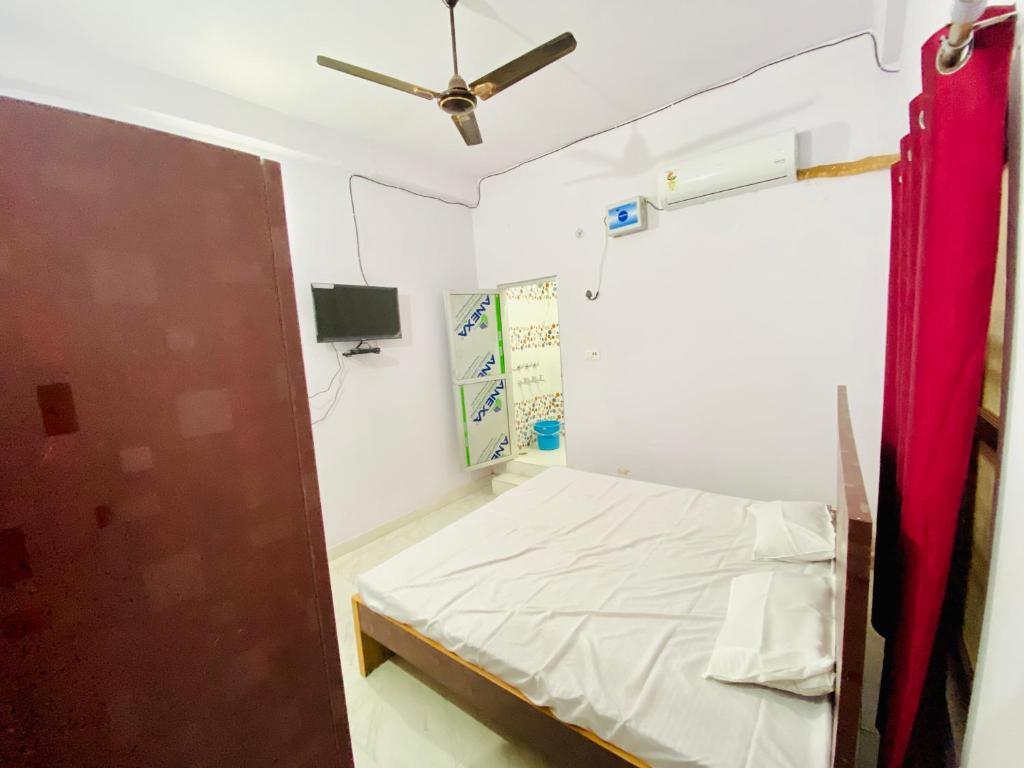 Rita Shree Homestay At Ayodhya Highway photo 1