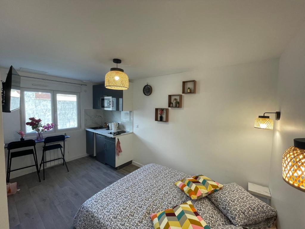 studio 9 neuf et moderne photo 1